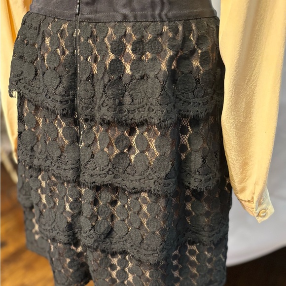 Ann Taylor Black Lace Mini Tiered Skirt for Cocktail Women’s Size 14‎ - Picture 3 of 6